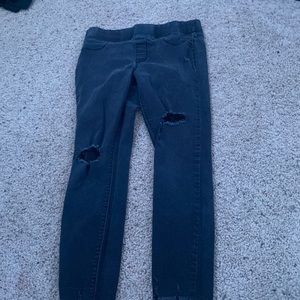 Old Navy ripped Jeggings size 8